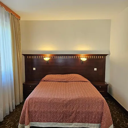 & Astoma 홈스테이