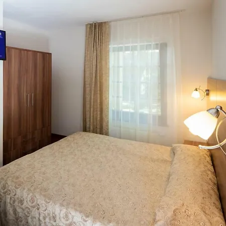 & Astoma Homestay Palanga
