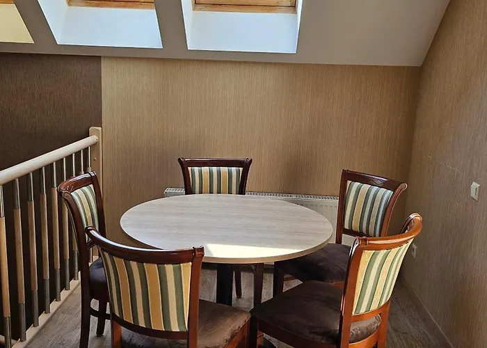 & Astoma 홈스테이